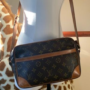 Louis Vuitton Cross Body